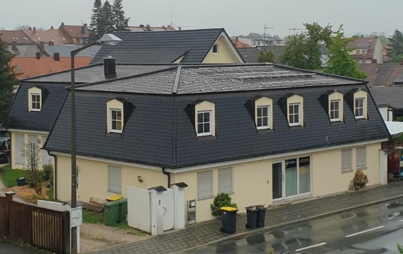 Ferienwohnungen Schleicher Mit Klimaanlage Zirndorf Exterior photo